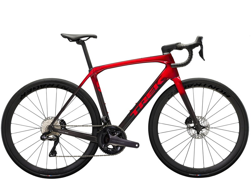 Trek Domane SLR 7 Gen 4 – Metallic Red Smoke bis Red Carbon Smoke